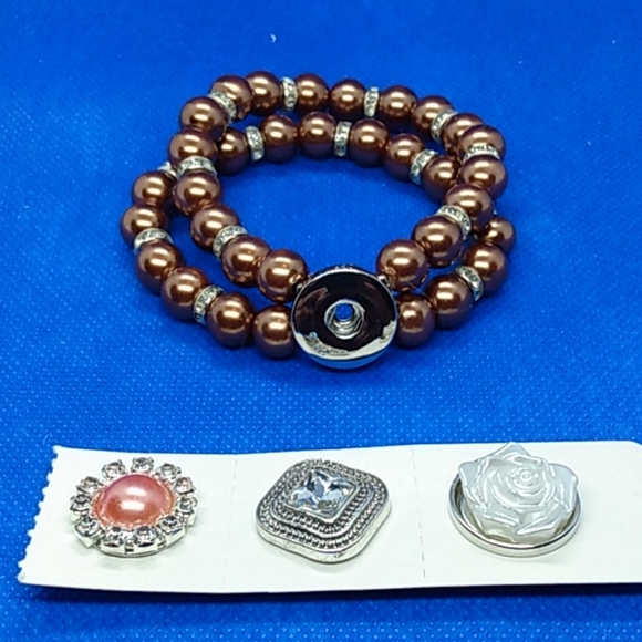 8 " rose gold and rhinestone snap button bracelet - Picture 1 of 4